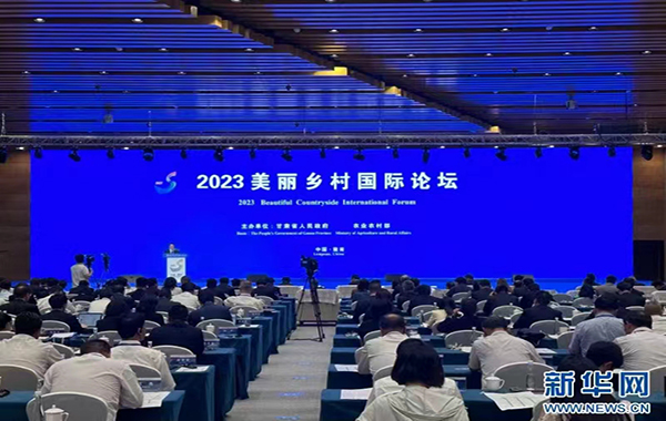 我公司設(shè)計(jì)施工的甘味農(nóng)產(chǎn)品館亮相美麗鄉(xiāng)村論壇